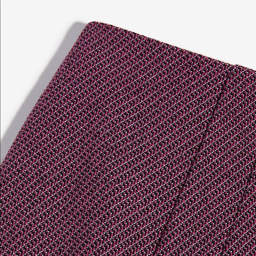 Express High Waisted Twill Seamed Pencil Skirt - Picture 4 of 7